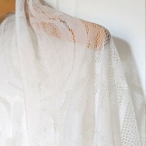 Vtg White Boho Shawl / Beach Cover Up w Fringe. Made in Japan.